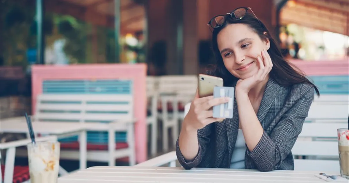 Applying for a $250 loan on a phone in Canada