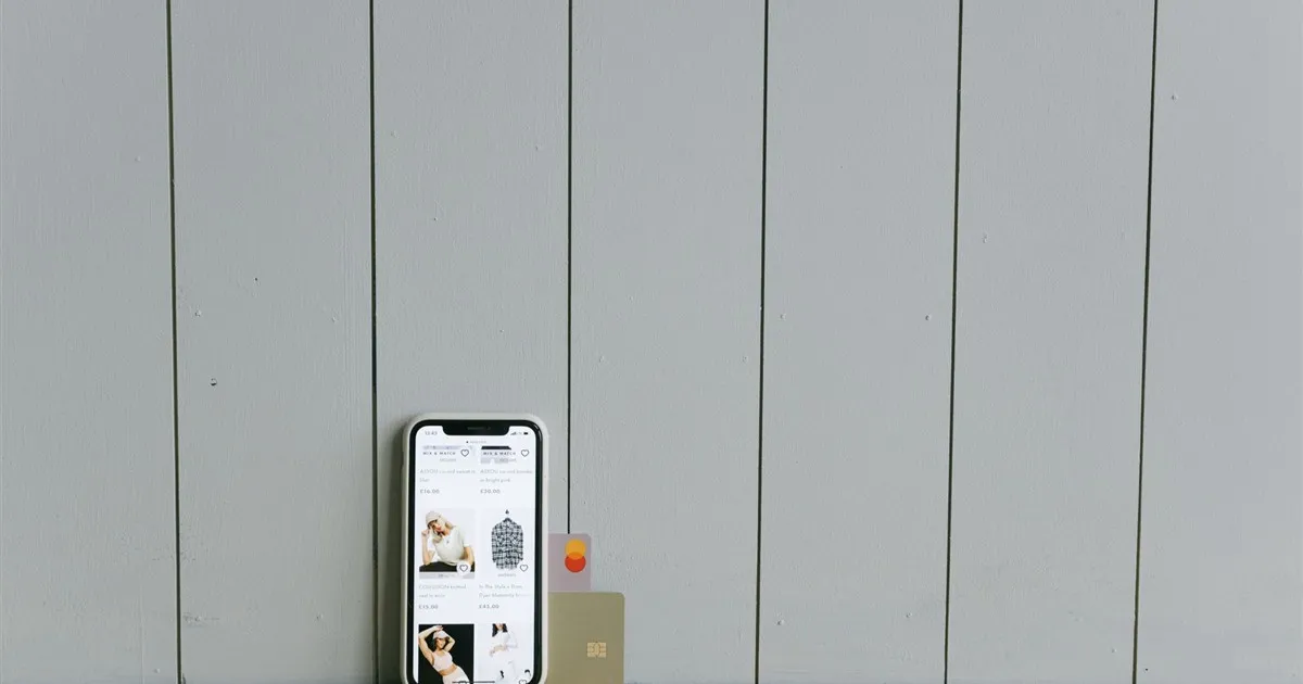 Mobile banking app in Canada