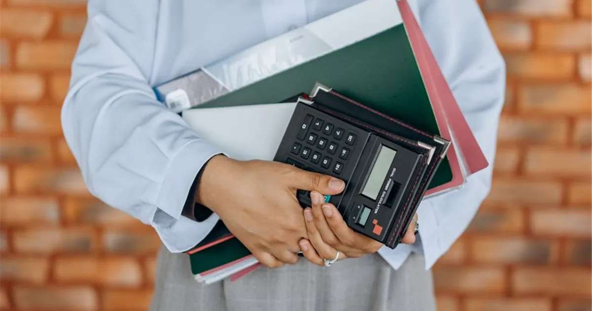 Calculating loan amounts and rates for borrowing in Prince Edward Island