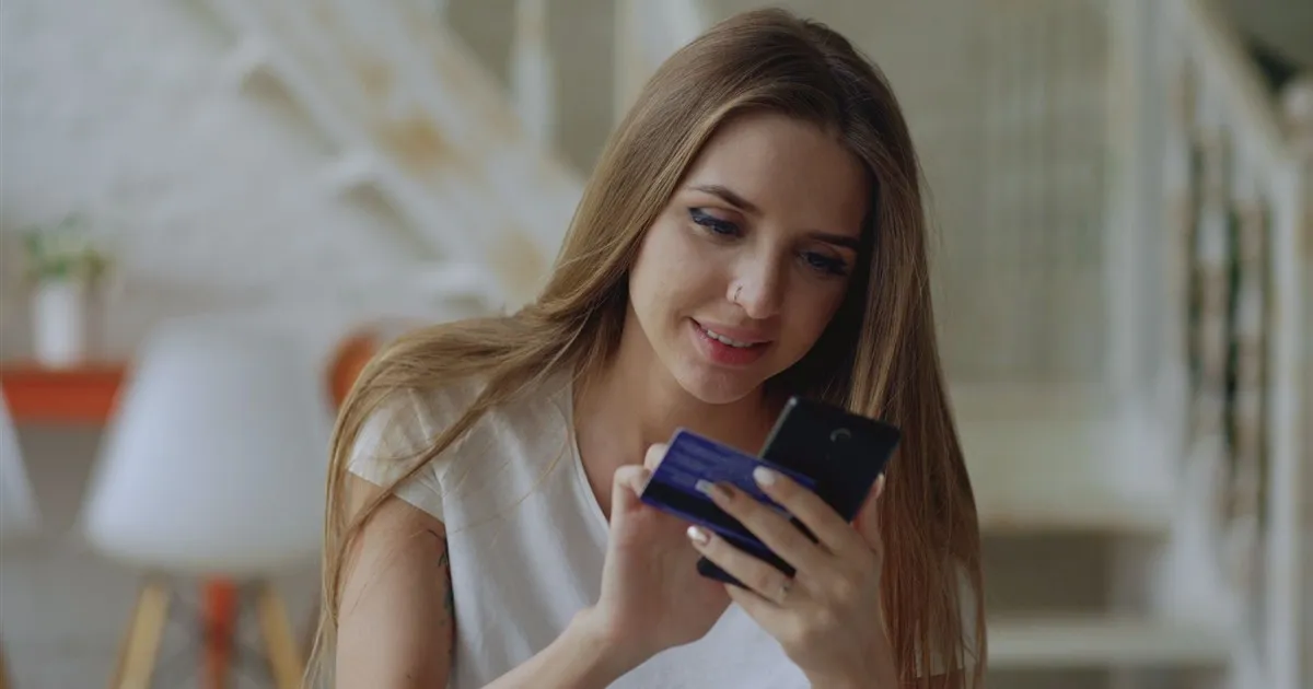 Managing a chequing account on a phone in Canada