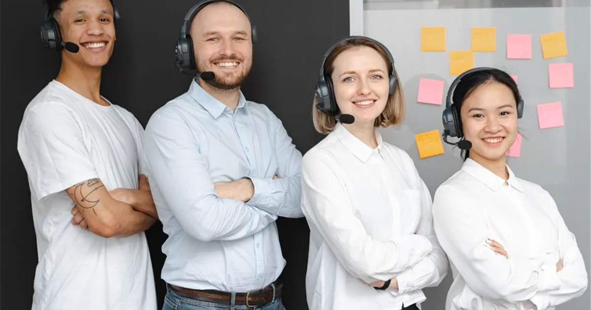 The Loanspot.ca support team helping Canadians