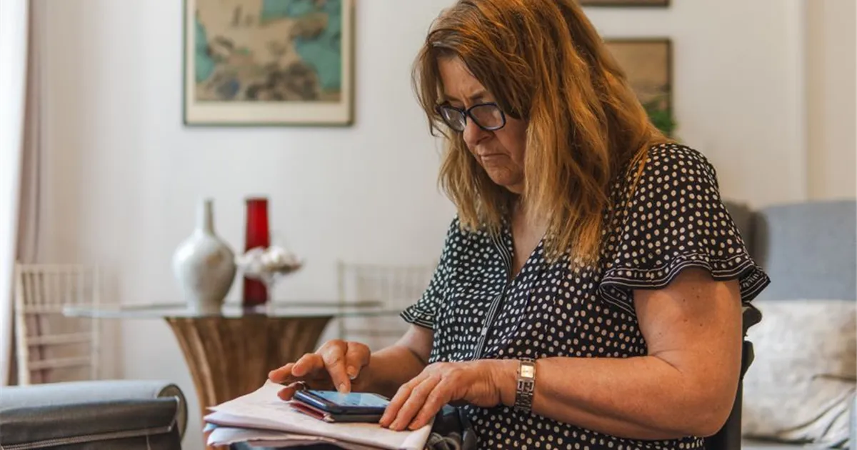 Canadian researching payday loan questions before applying