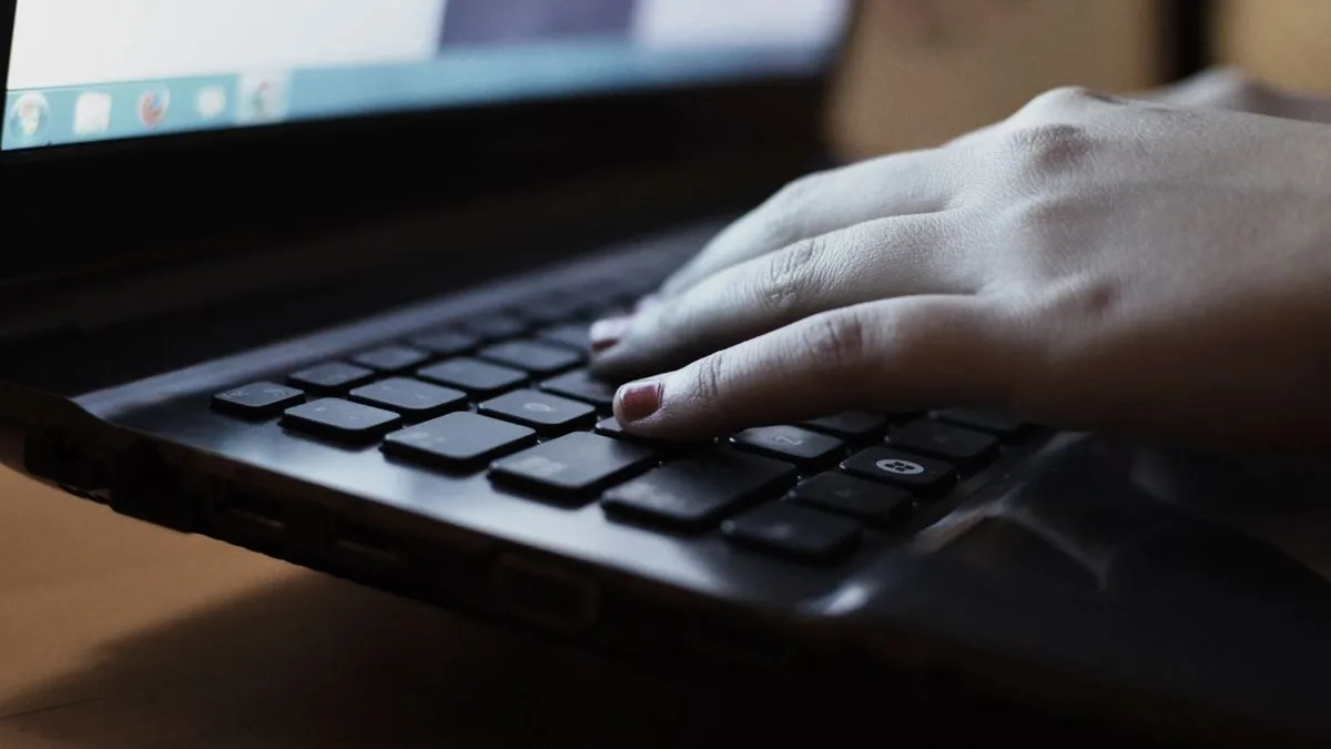 Typing an online application for a quick loan no phone calls
