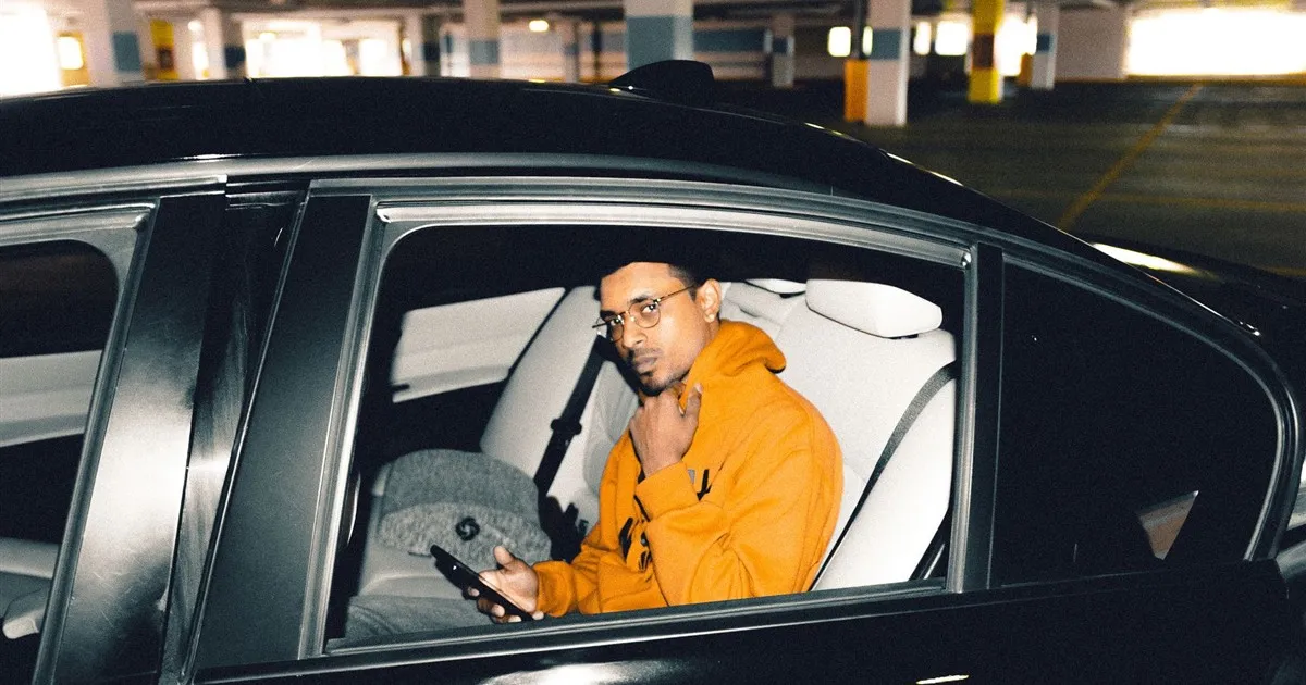 Driver using a vehicle title loan in Canada