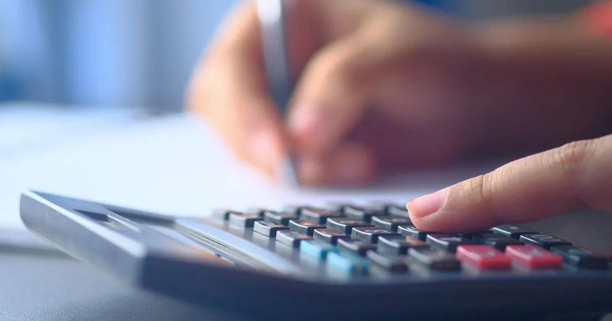 Calculating loan amounts and rates for borrowing in Saskatoon